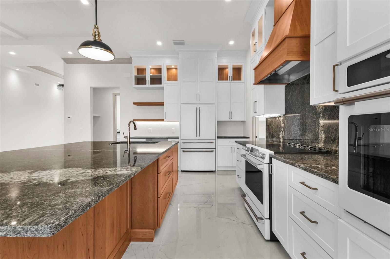 Image 13 of 56 For 735 Santa Margerita Lane