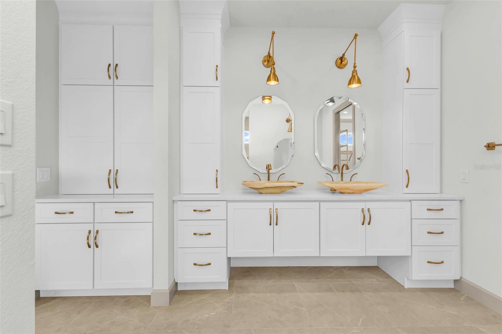 Image 23 of 56 For 735 Santa Margerita Lane