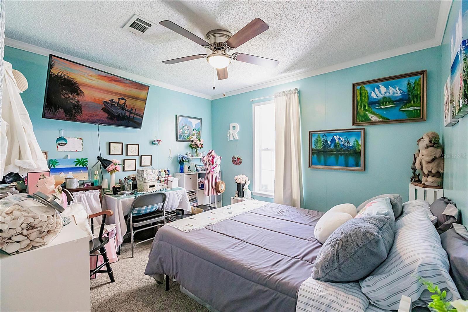 Image 13 of 40 For 21 Rotterdam Drive