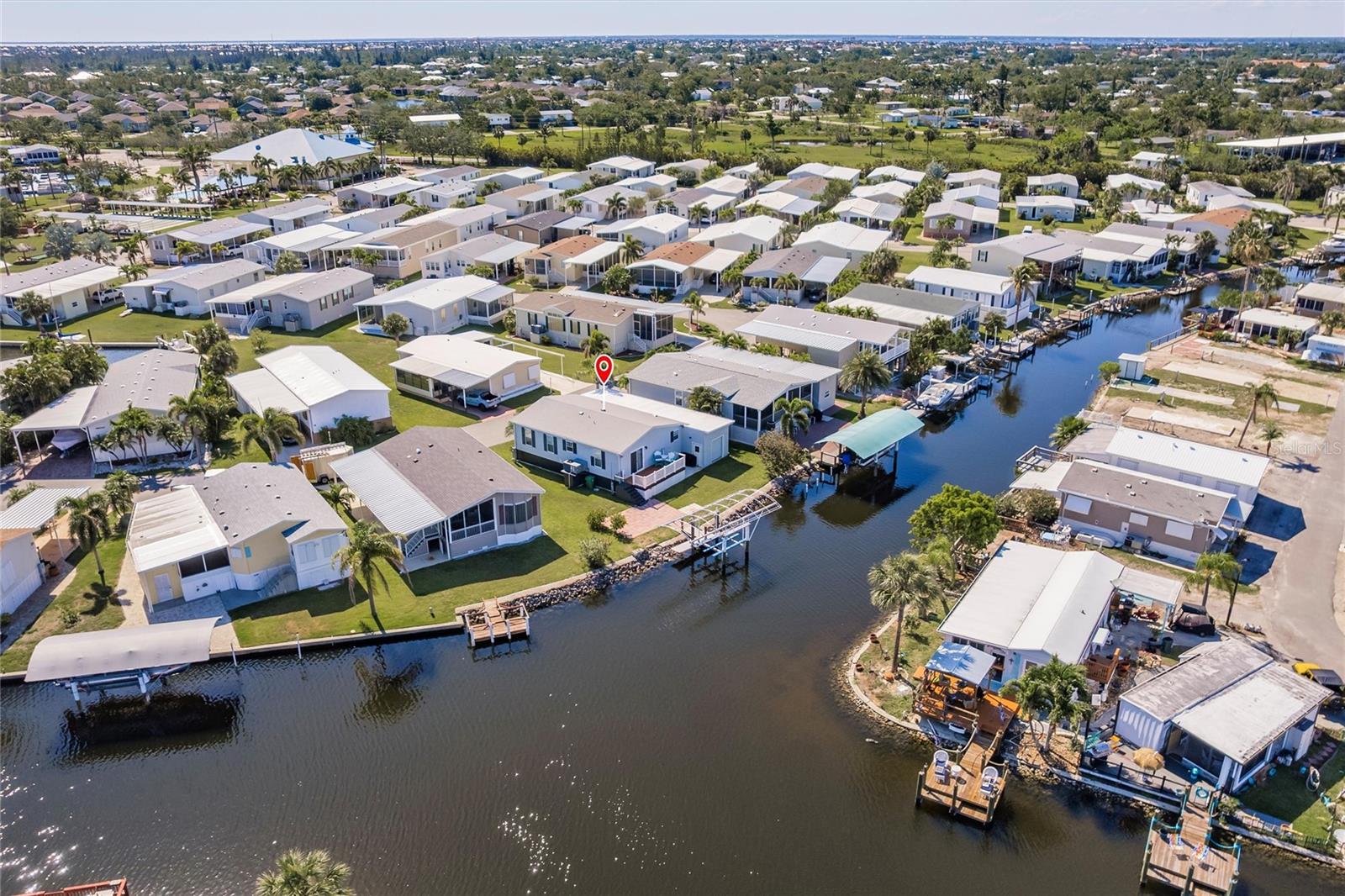 Image 31 of 40 For 21 Rotterdam Drive