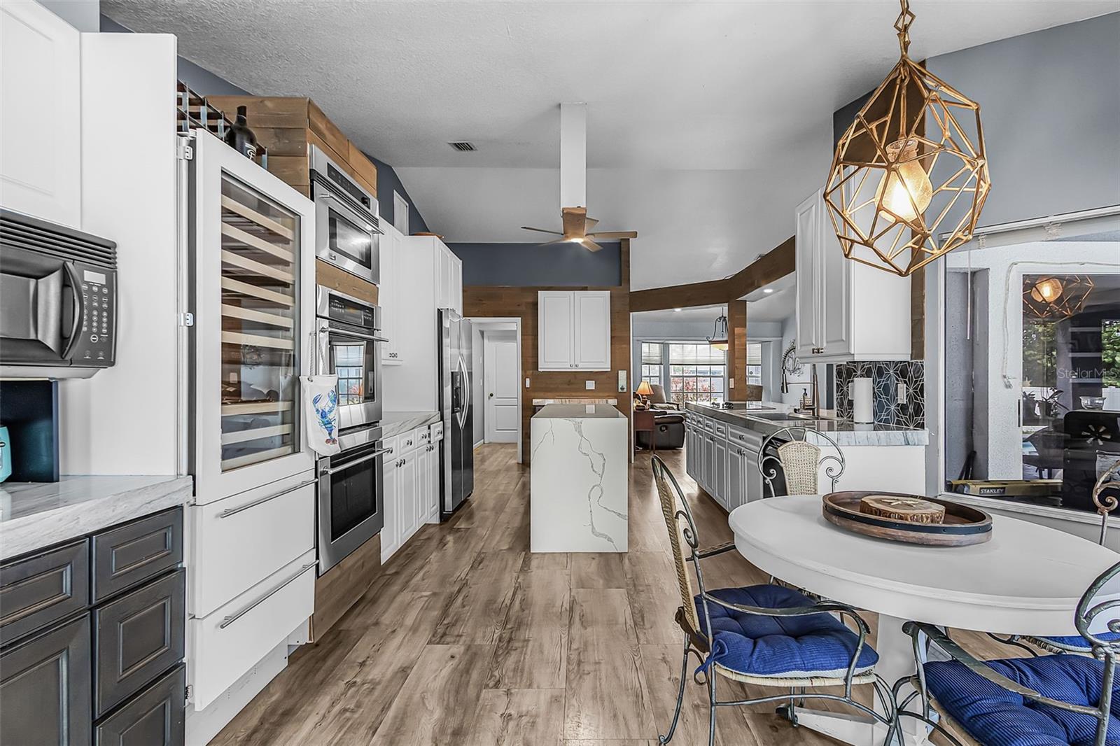 Image 10 of 28 For 211 47th Street