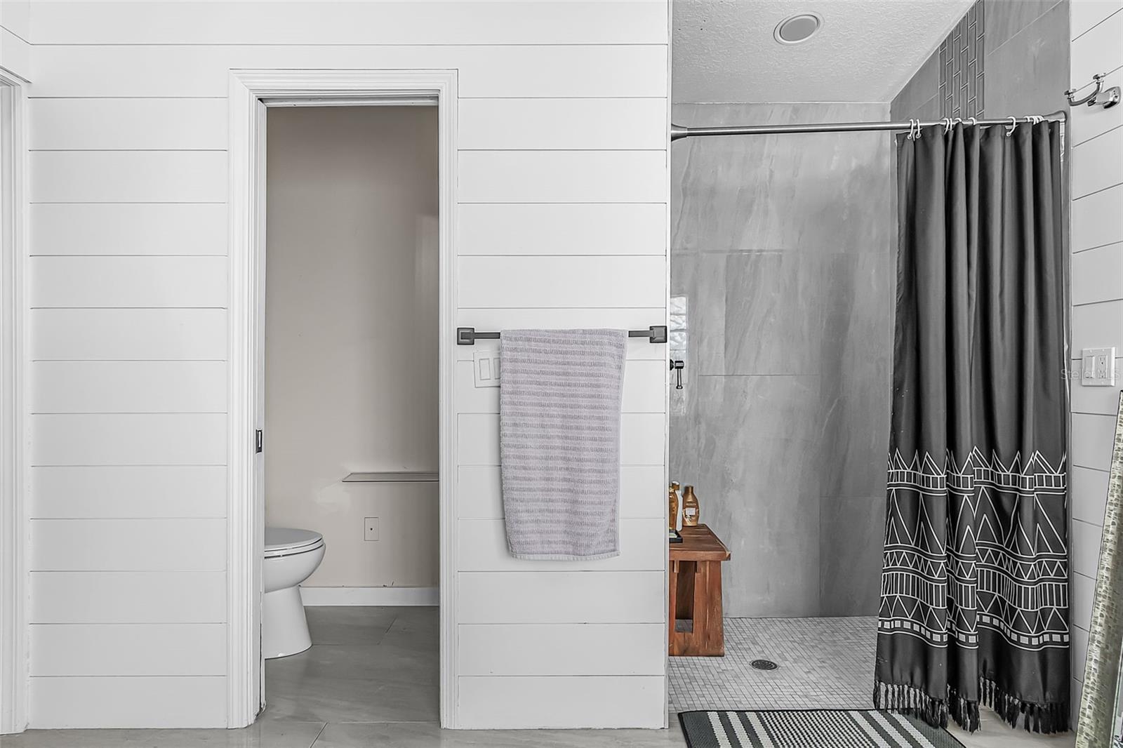 Image 14 of 28 For 211 47th Street