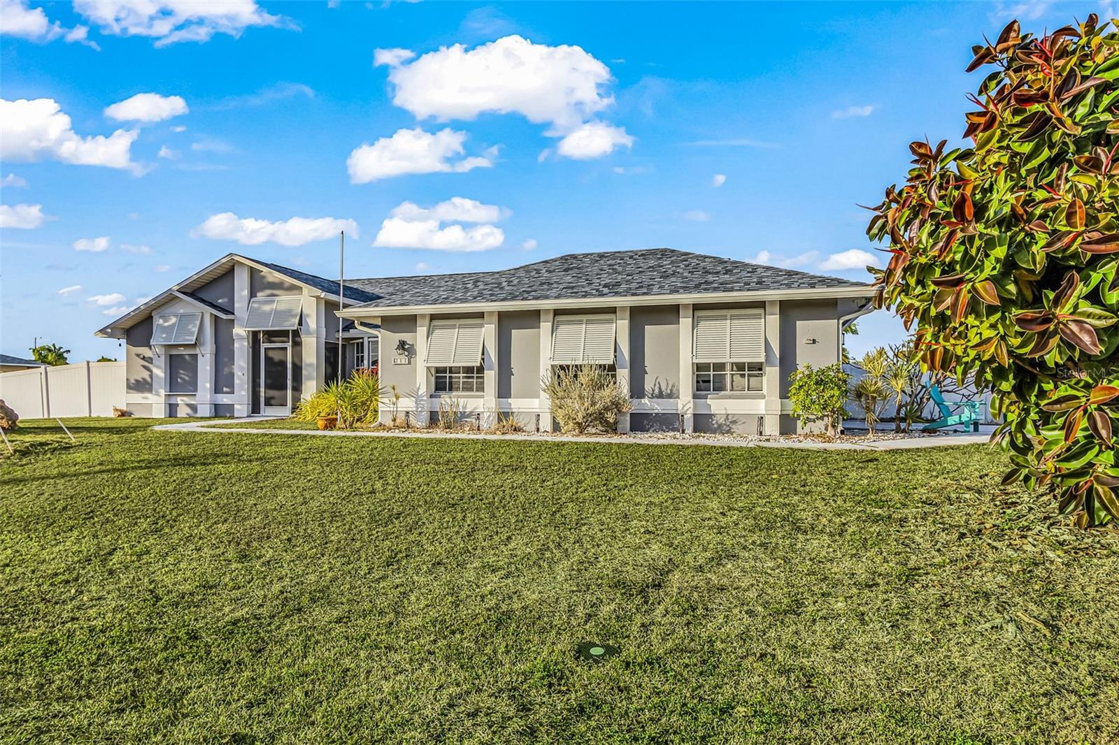 Image 5 of 28 For 211 47th Street