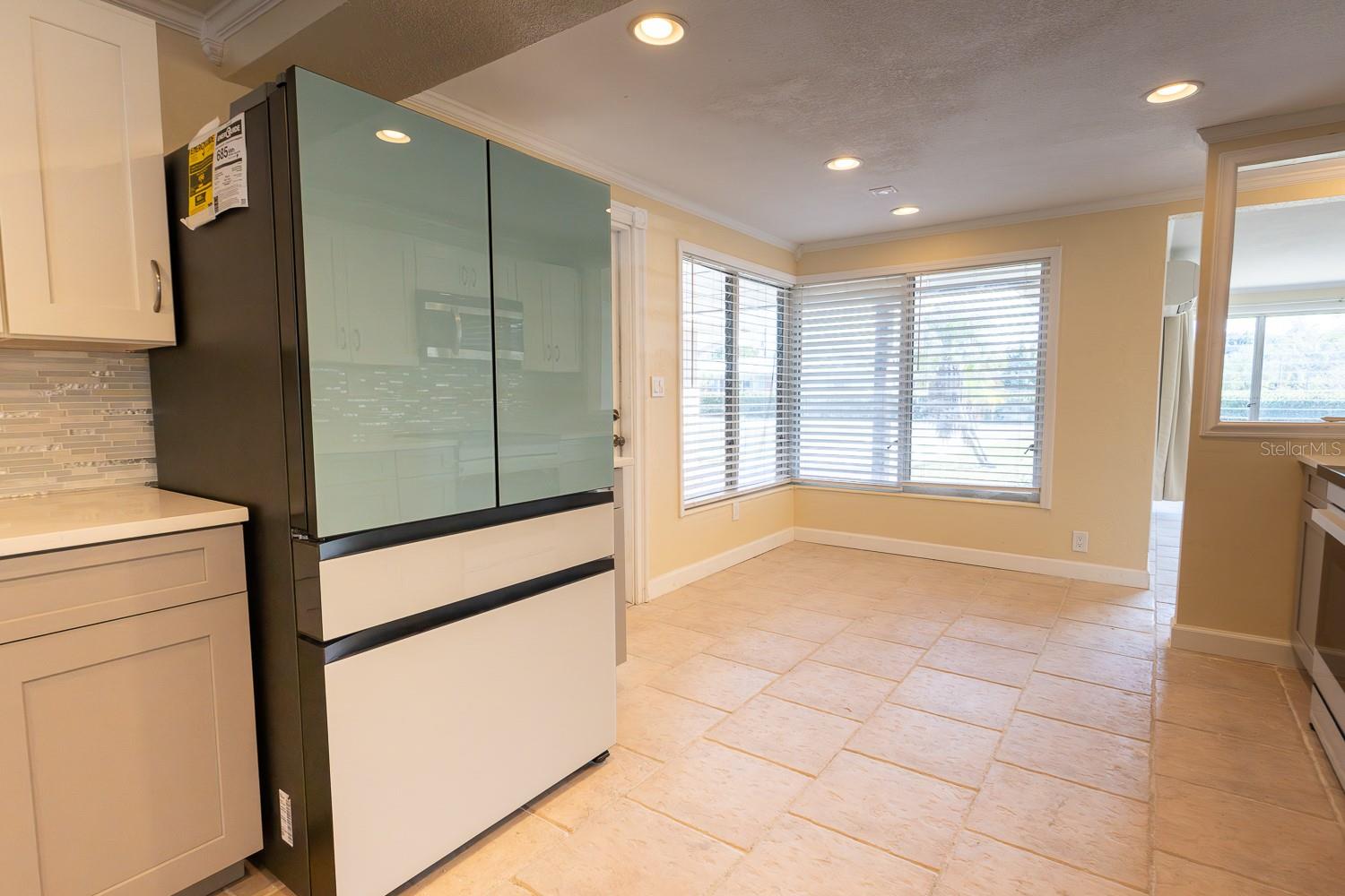 Image 14 of 29 For 410 Charlotte Avenue