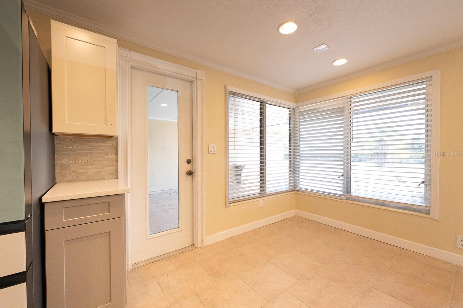 Image 25 of 29 For 410 Charlotte Avenue