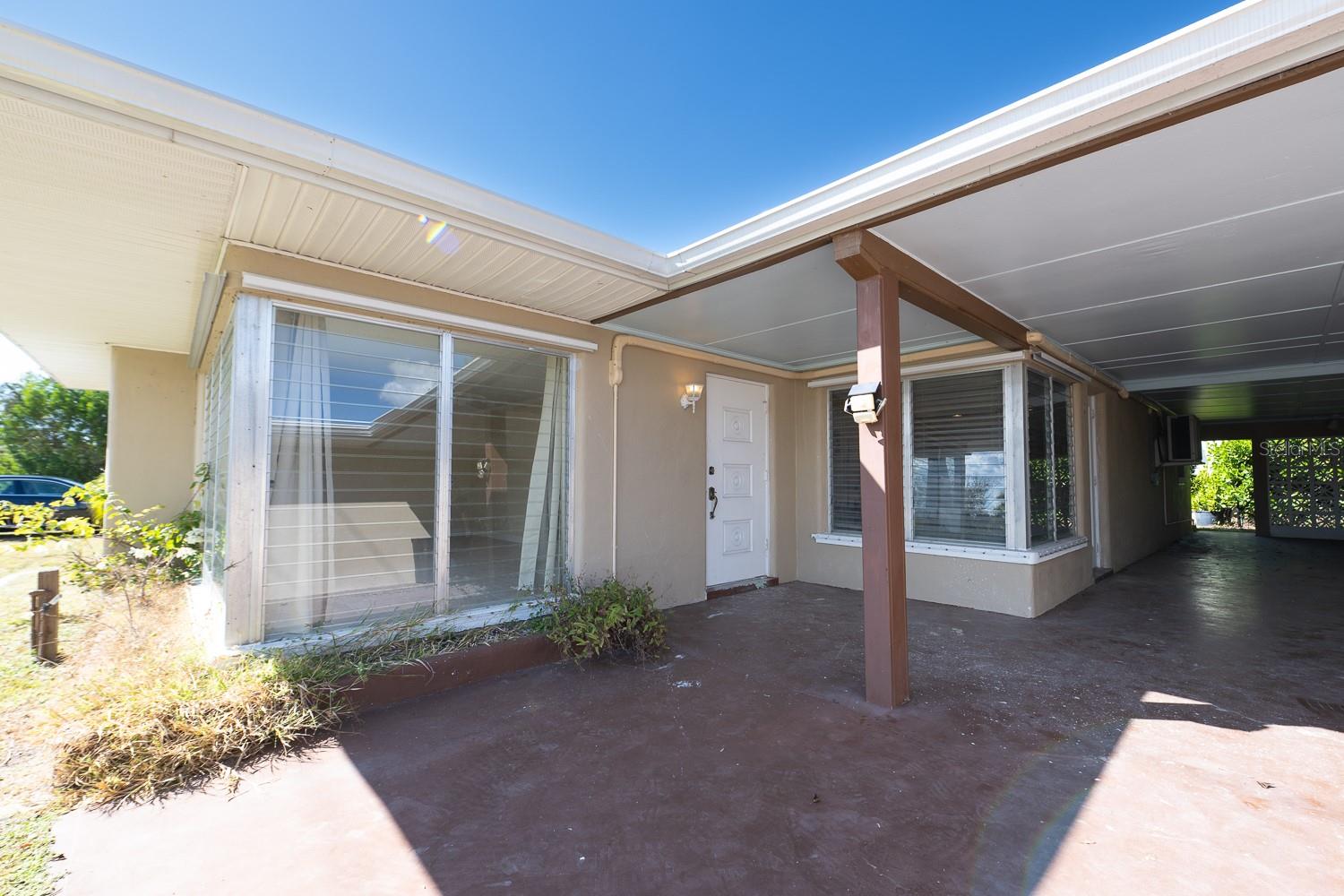 Image 4 of 29 For 410 Charlotte Avenue