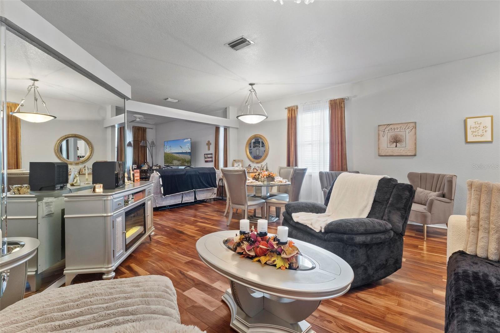 Image 15 of 48 For 12224 Winding Woods Way