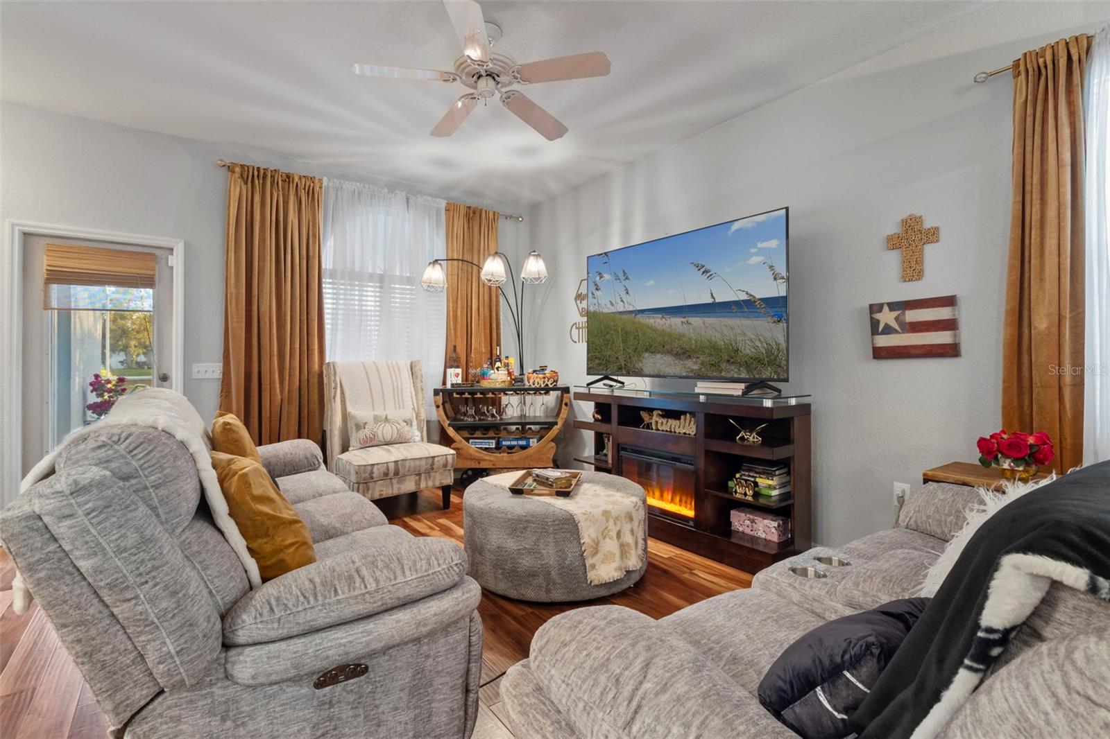 Image 17 of 48 For 12224 Winding Woods Way