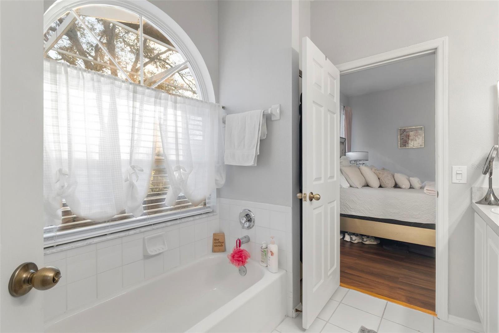 Image 30 of 48 For 12224 Winding Woods Way