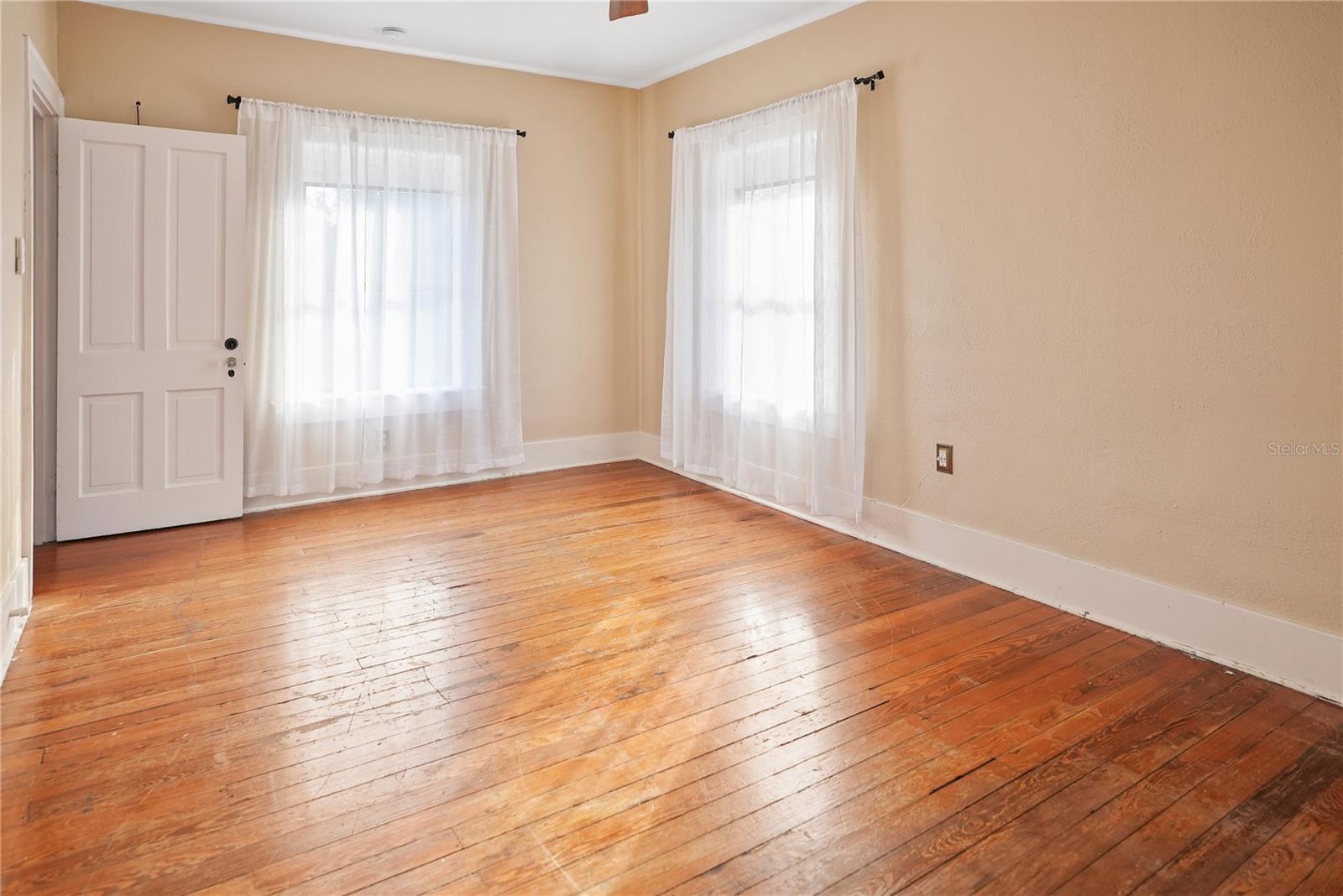 Image 10 of 28 For 1013 Magnolia Drive