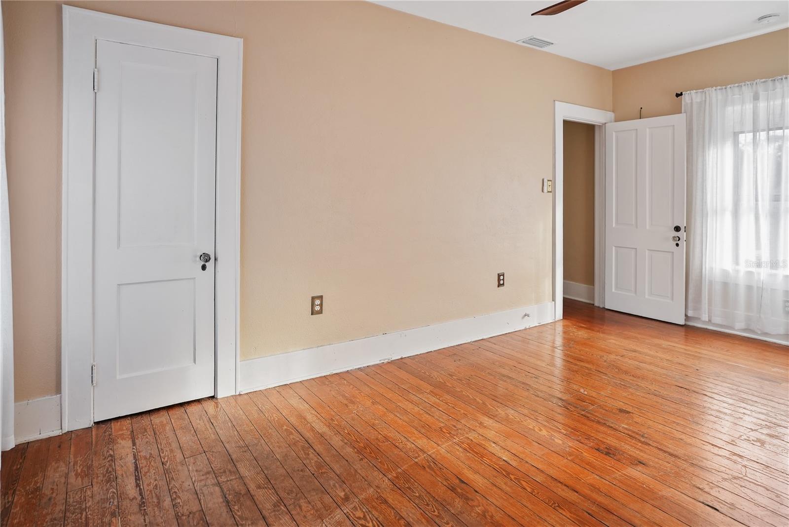 Image 11 of 28 For 1013 Magnolia Drive