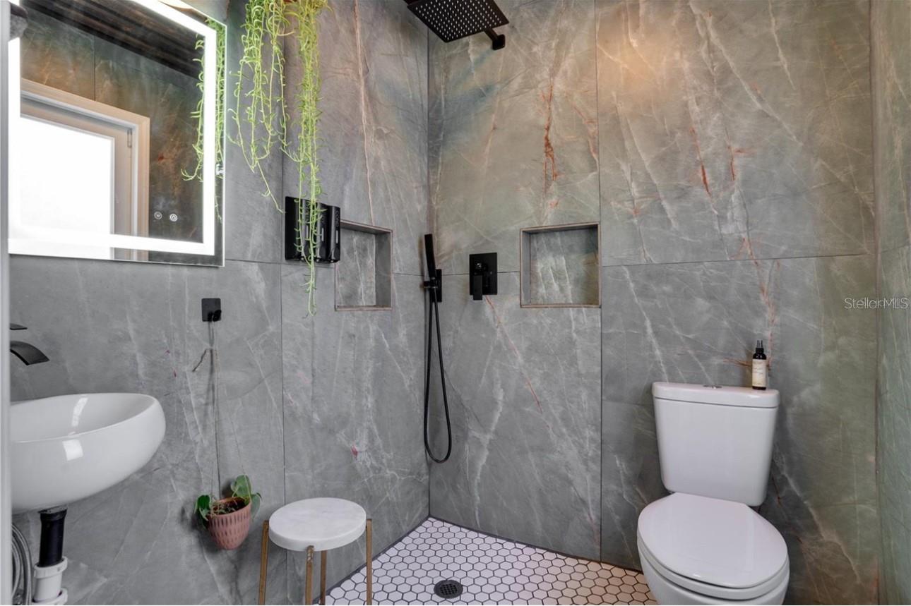 Image 27 of 28 For 1013 Magnolia Drive