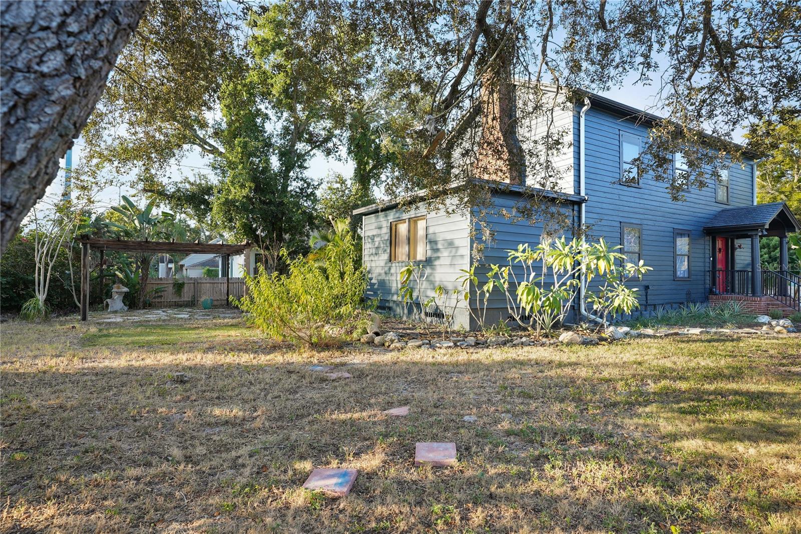 Image 5 of 28 For 1013 Magnolia Drive