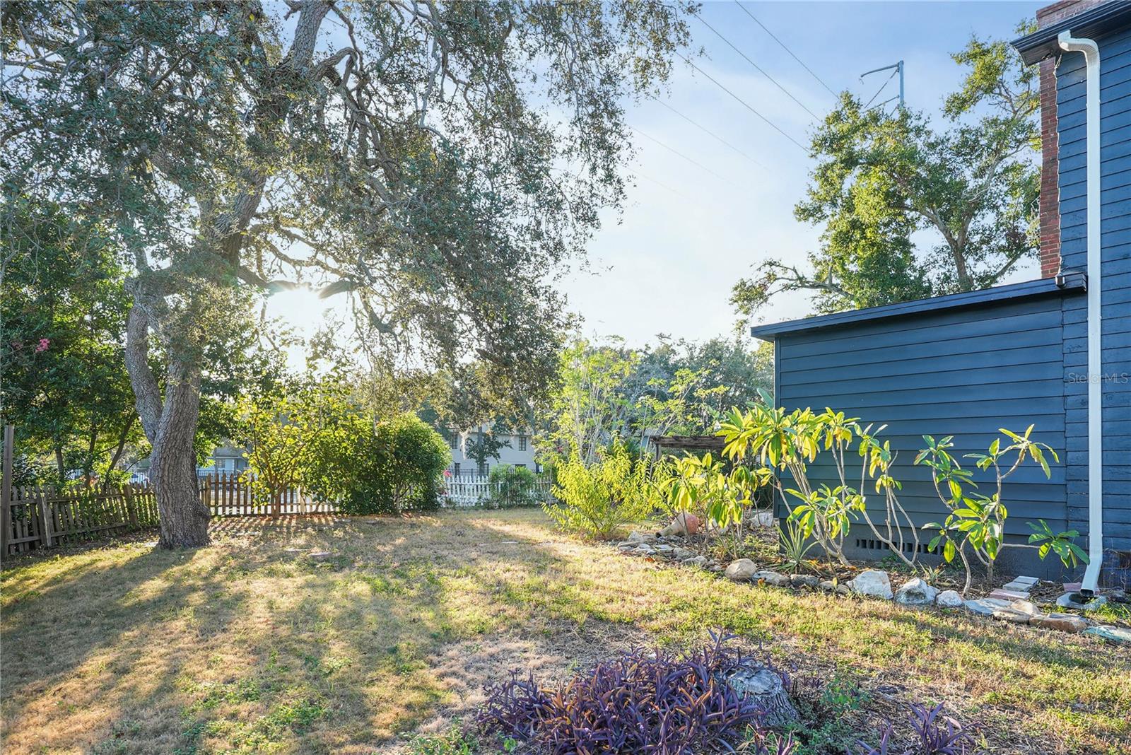 Image 6 of 28 For 1013 Magnolia Drive