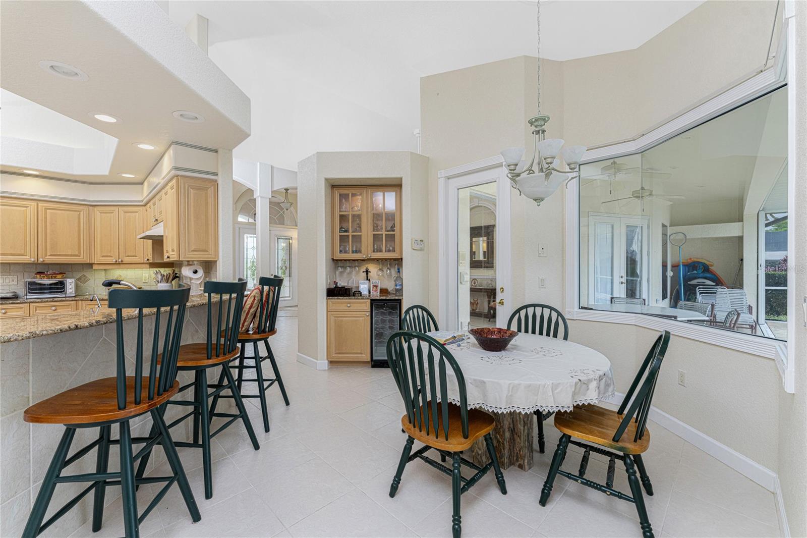 Image 15 of 79 For 12109 Kingsway Circle