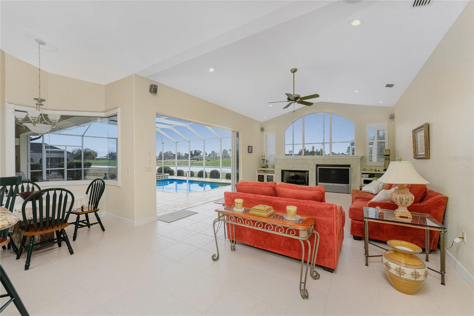 Image 27 of 79 For 12109 Kingsway Circle