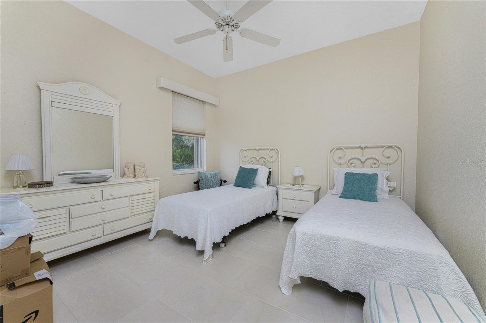 Image 37 of 79 For 12109 Kingsway Circle