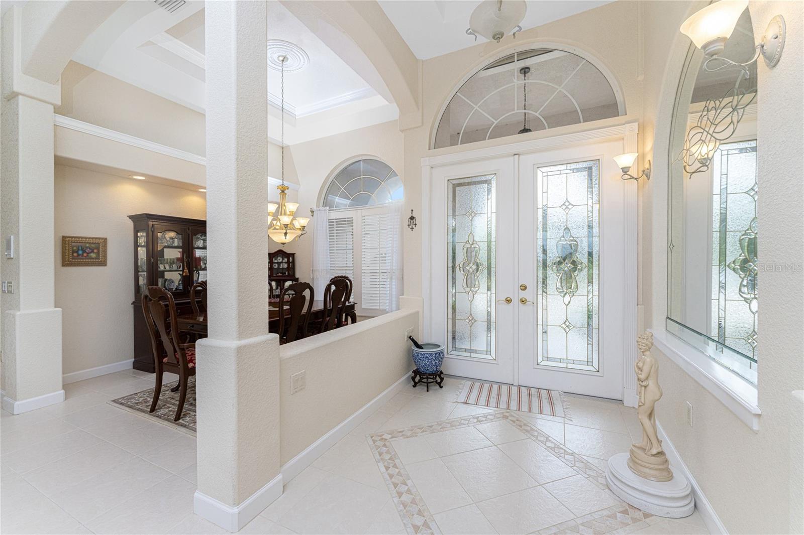 Image 4 of 79 For 12109 Kingsway Circle