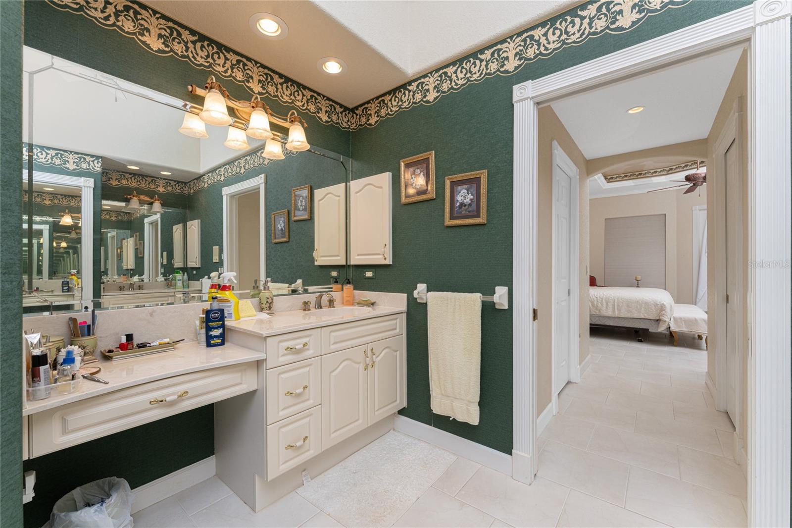 Image 48 of 79 For 12109 Kingsway Circle