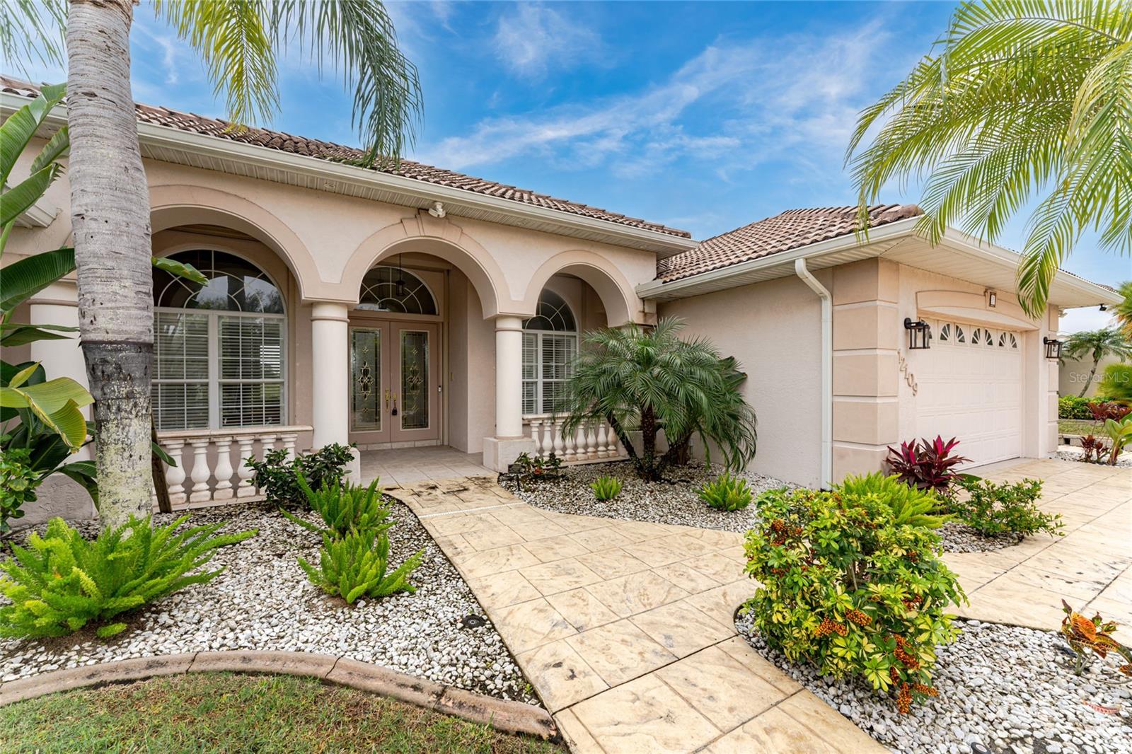 Image 67 of 79 For 12109 Kingsway Circle