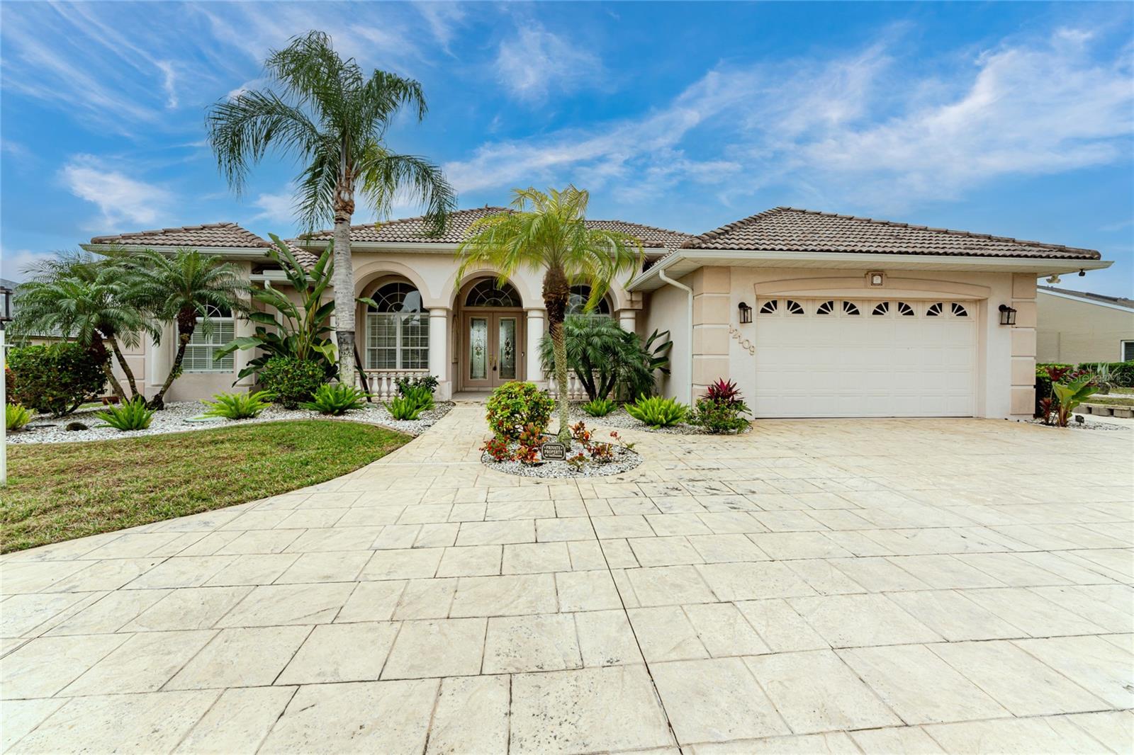 Image 68 of 79 For 12109 Kingsway Circle