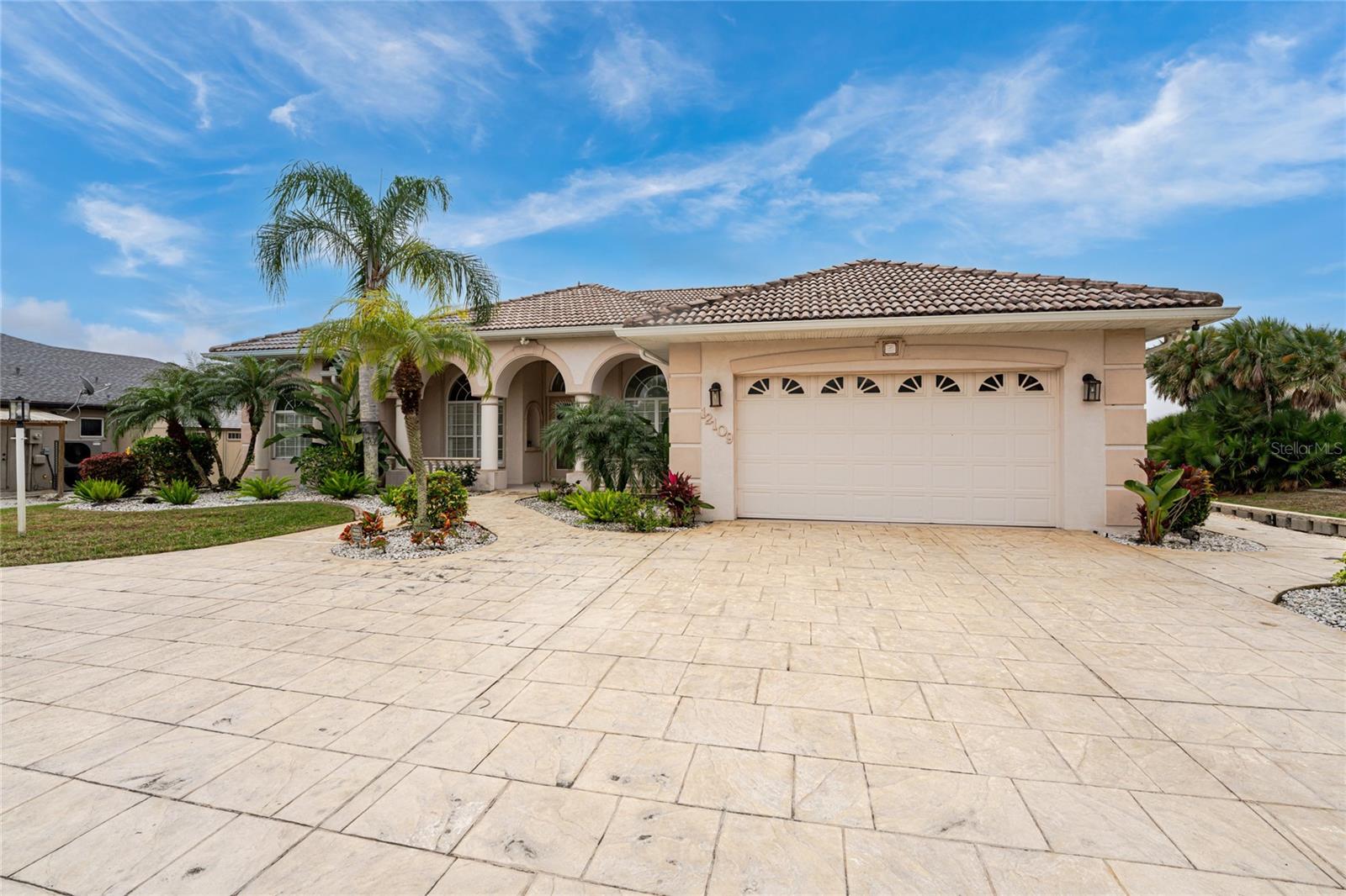 Image 69 of 79 For 12109 Kingsway Circle