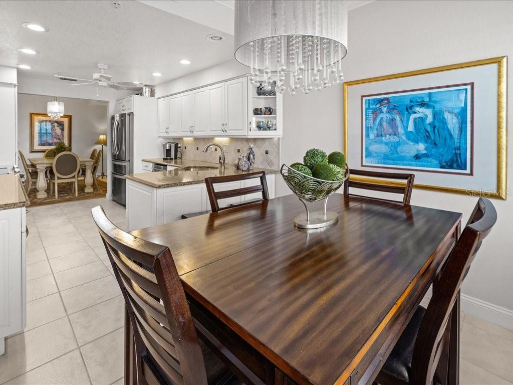 Image 14 of 50 For 200 Harbor Walk Drive 233