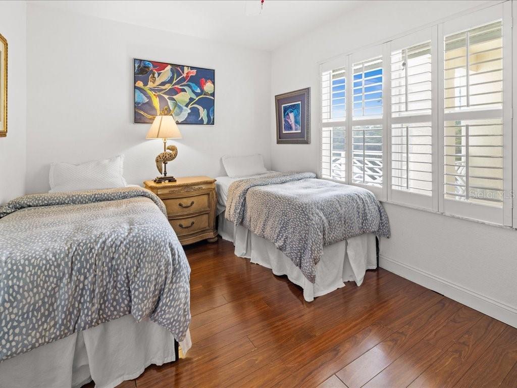 Image 29 of 50 For 200 Harbor Walk Drive 233