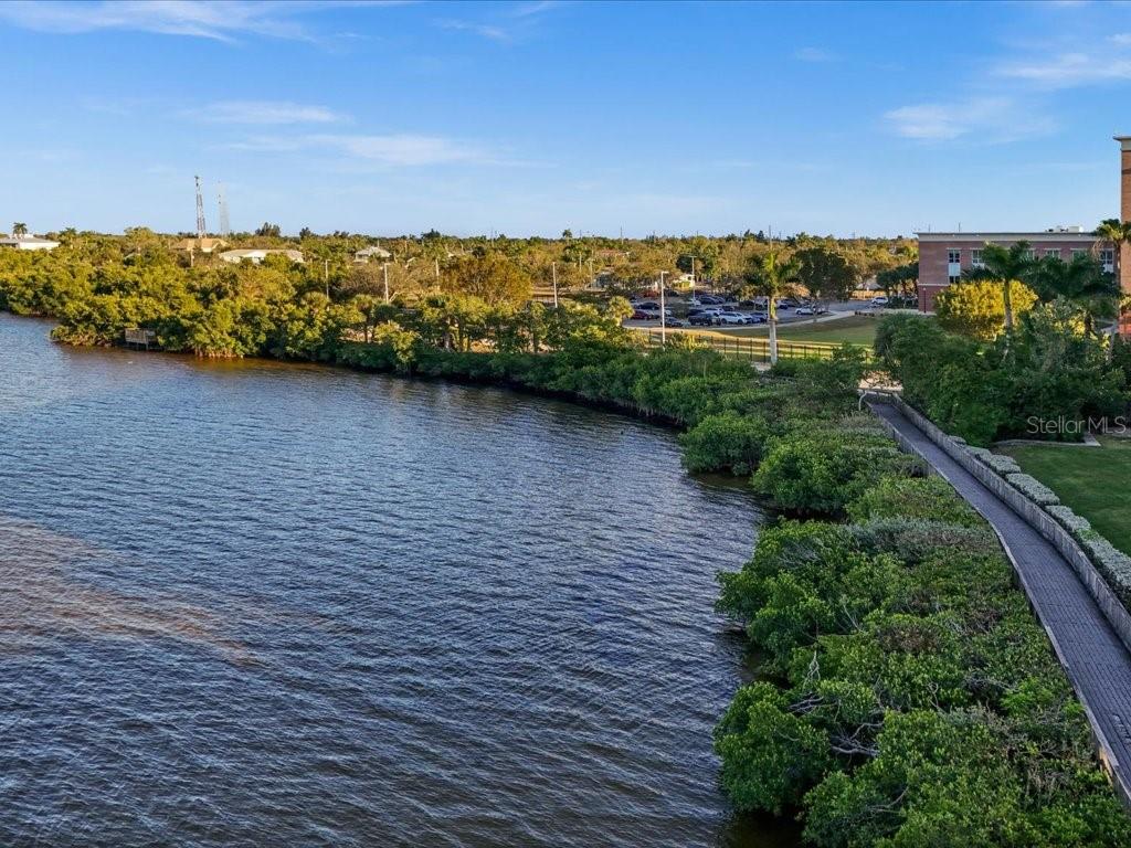 Image 34 of 50 For 200 Harbor Walk Drive 233