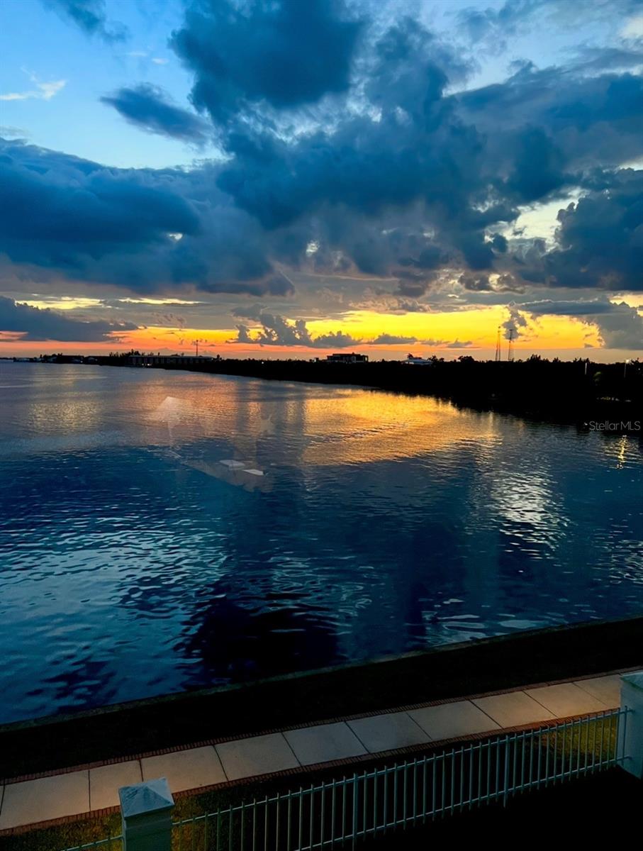 Image 48 of 50 For 200 Harbor Walk Drive 233