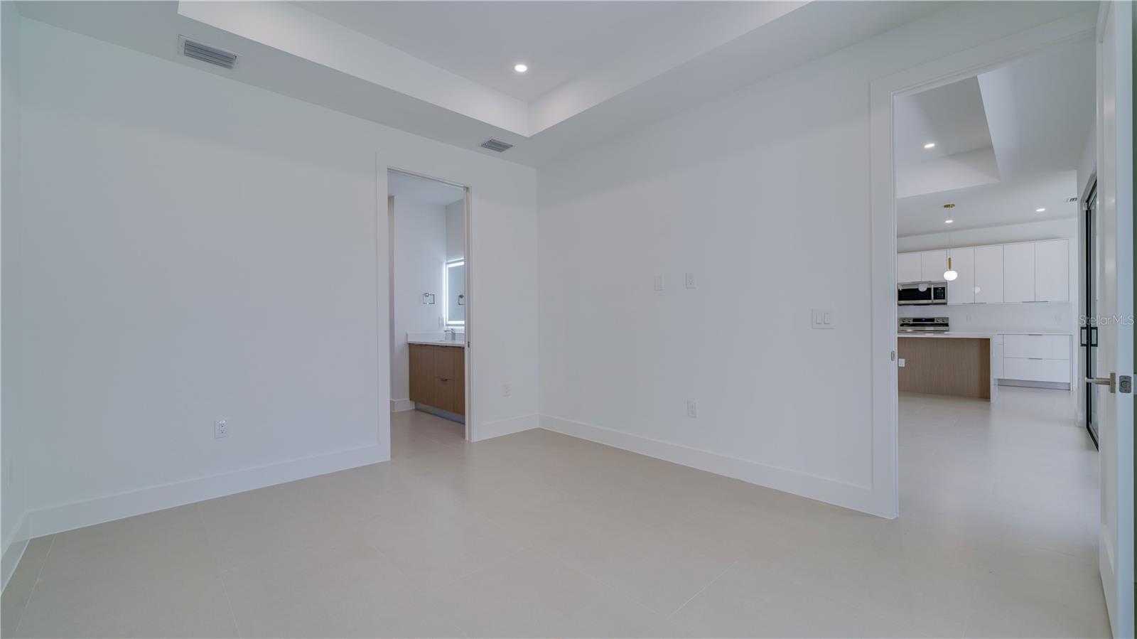 Image 12 of 37 For 1309 Wagner Avenue