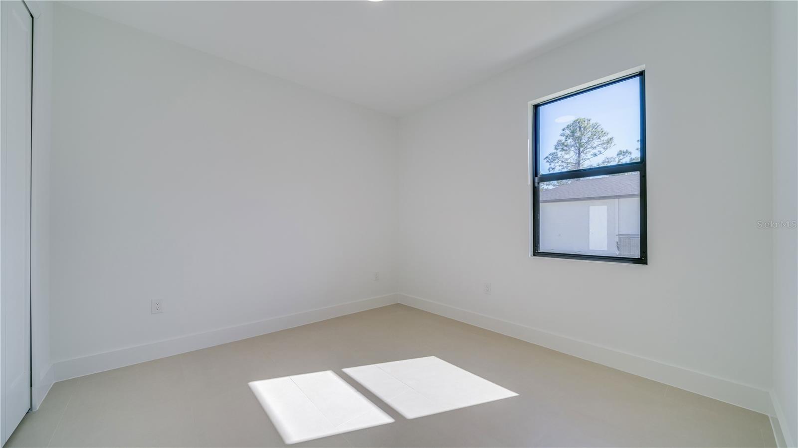 Image 23 of 37 For 1309 Wagner Avenue