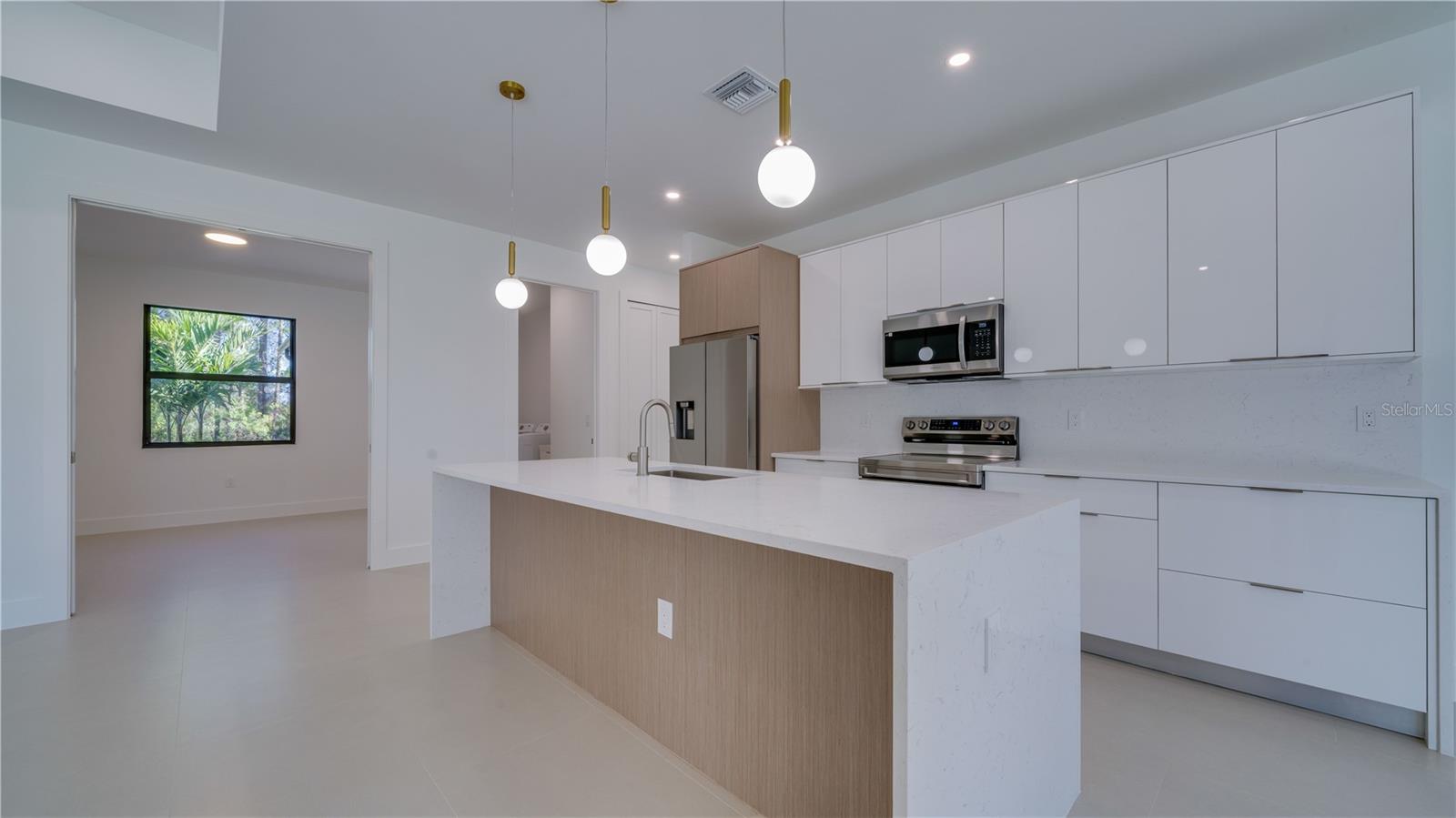 Image 9 of 37 For 1309 Wagner Avenue