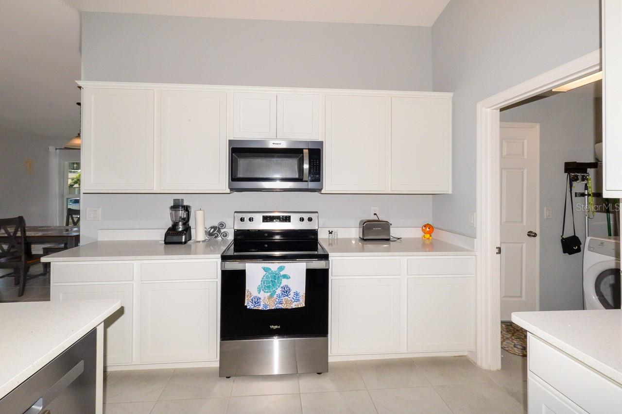 Image 13 of 42 For 25548 Prada Drive