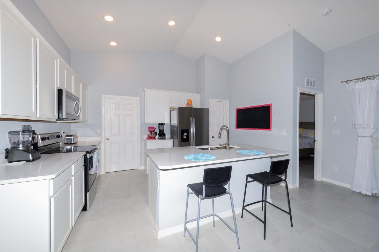 Image 14 of 42 For 25548 Prada Drive