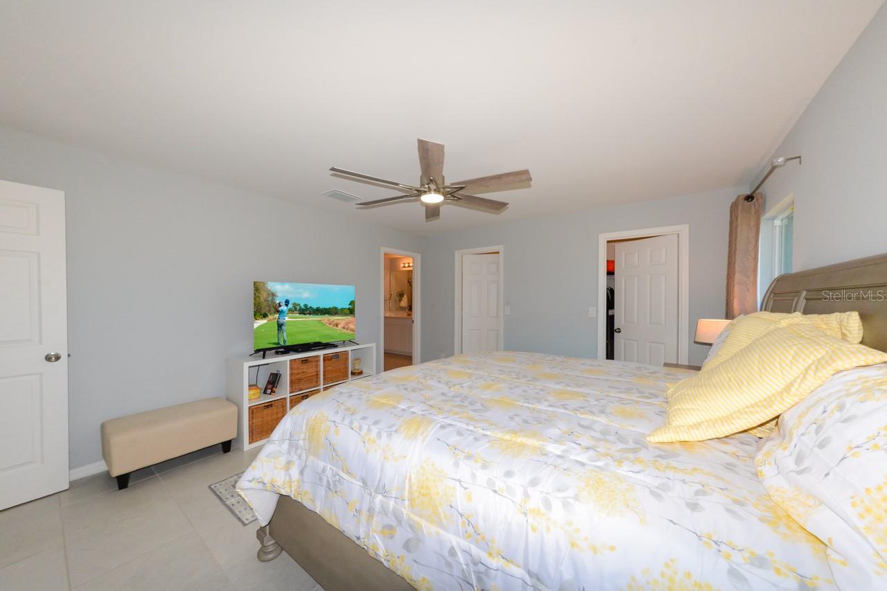 Image 17 of 42 For 25548 Prada Drive