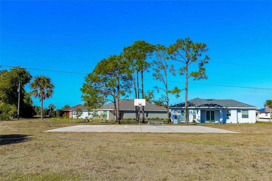 Image 39 of 42 For 25548 Prada Drive