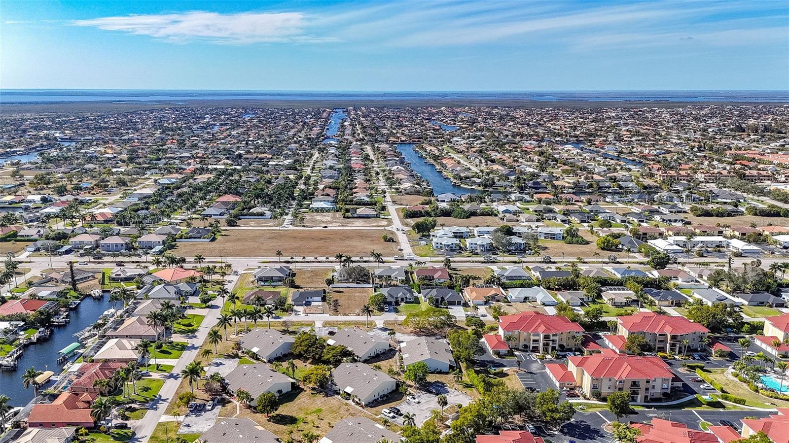 Image 25 of 27 For 1518 Courtyards Lane 199