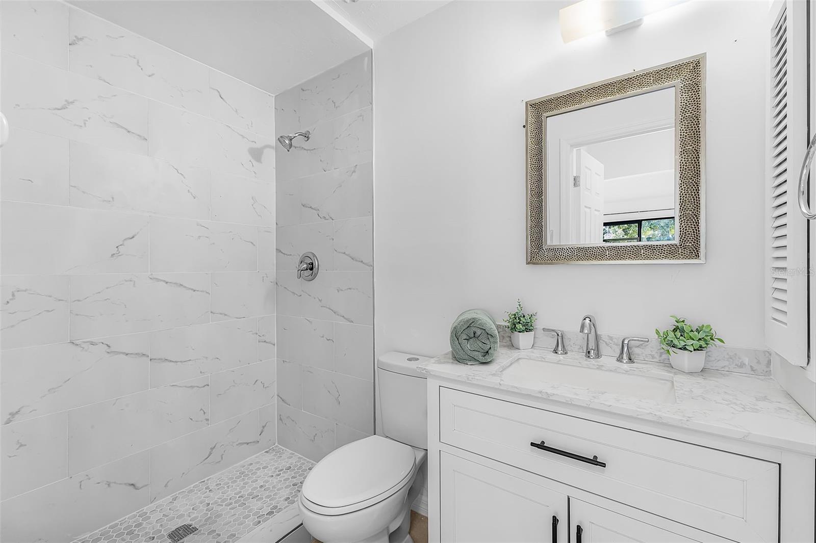 Image 8 of 27 For 1518 Courtyards Lane 199