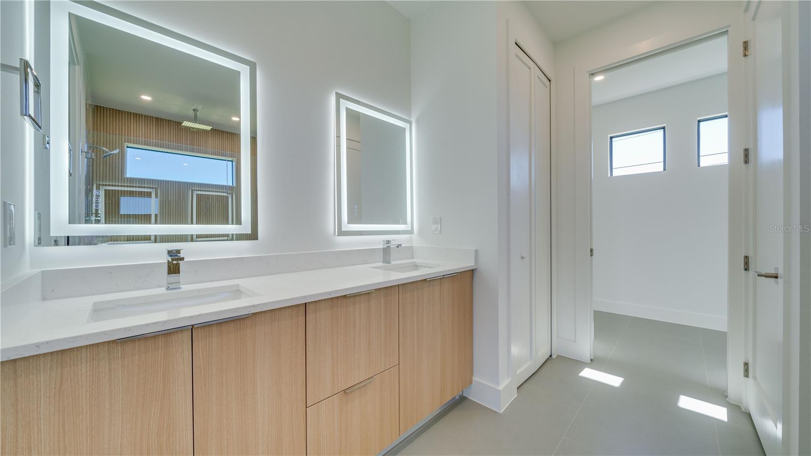 Image 15 of 36 For 3416 13th Street W