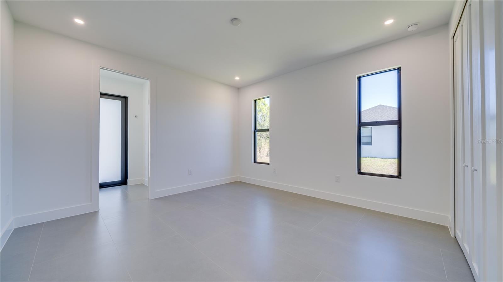 Image 19 of 36 For 3416 13th Street W