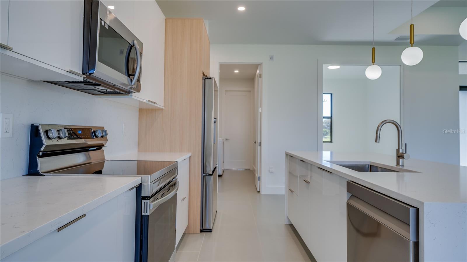 Image 6 of 36 For 3416 13th Street W