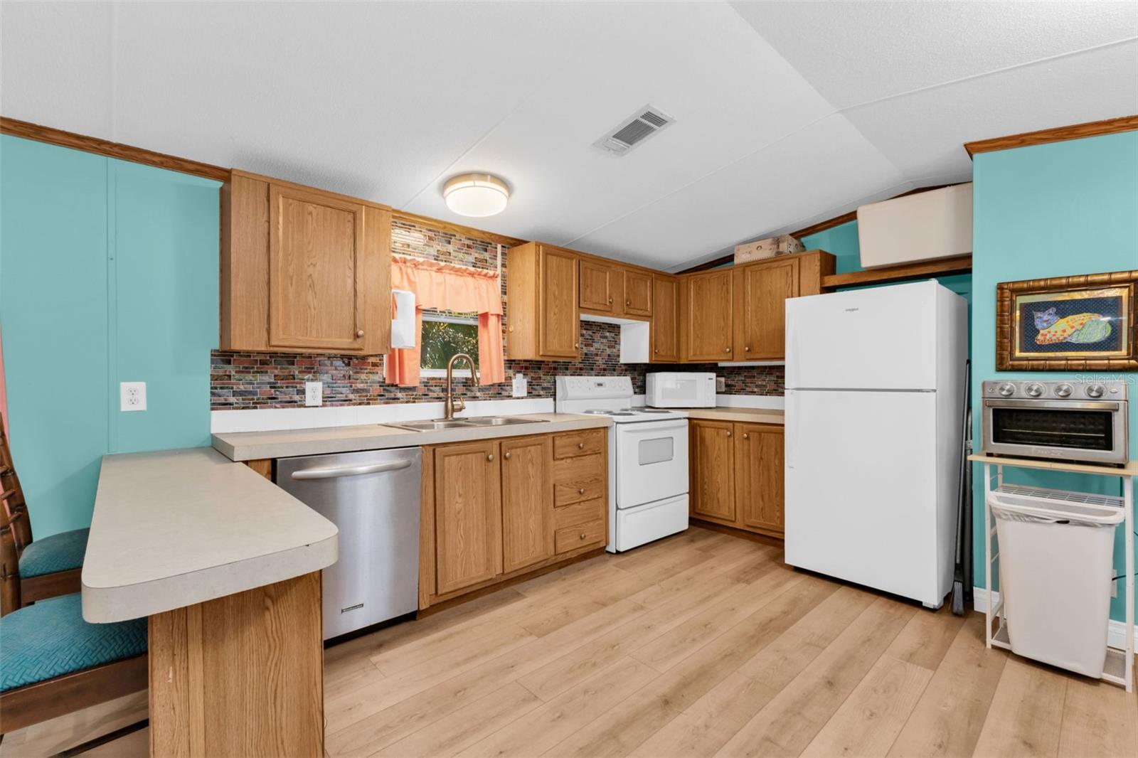 Image 7 of 24 For 6128 Padula Street