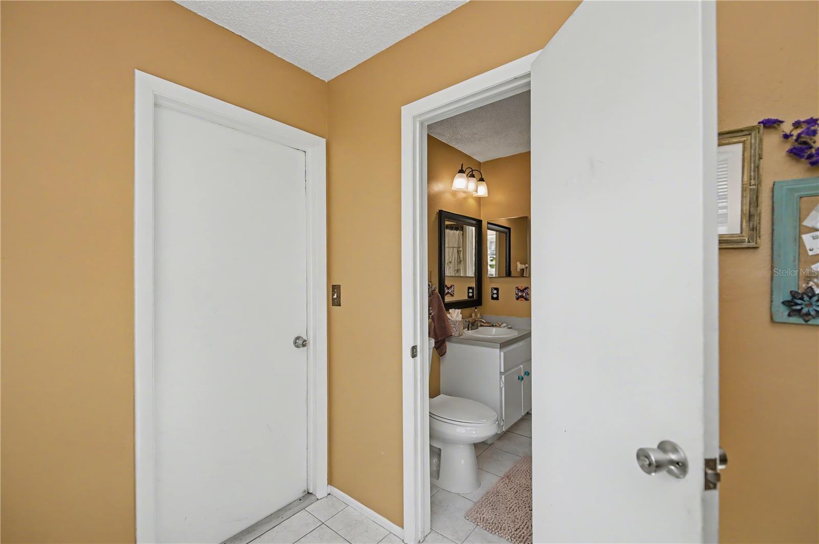 Image 39 of 62 For 242 Annapolis Lane