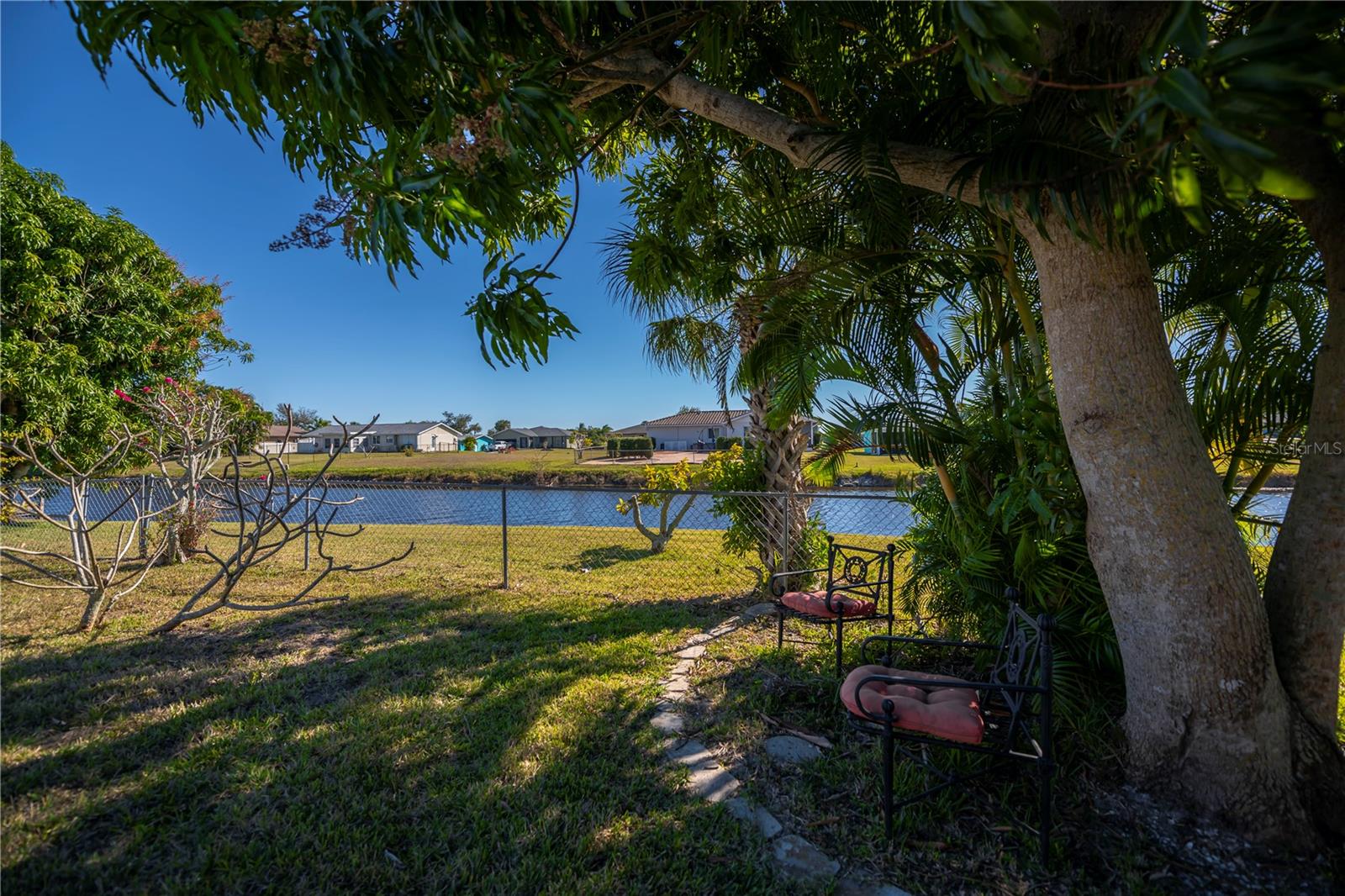 Image 44 of 62 For 242 Annapolis Lane