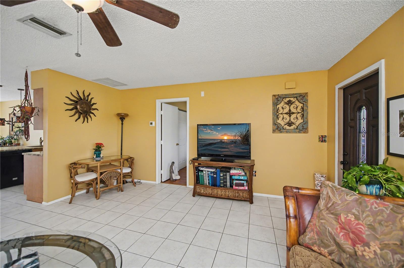 Image 51 of 62 For 242 Annapolis Lane