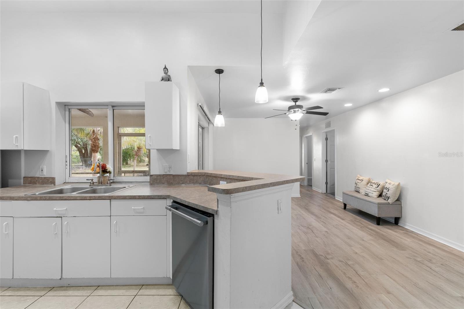 Image 15 of 56 For 4413 Hansard Avenue