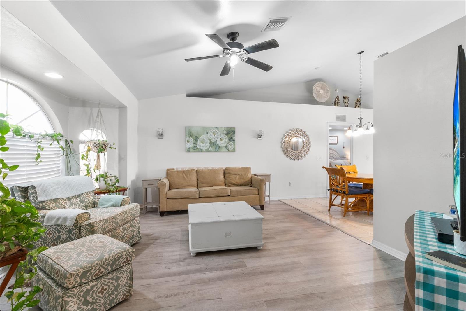 Image 7 of 56 For 4413 Hansard Avenue