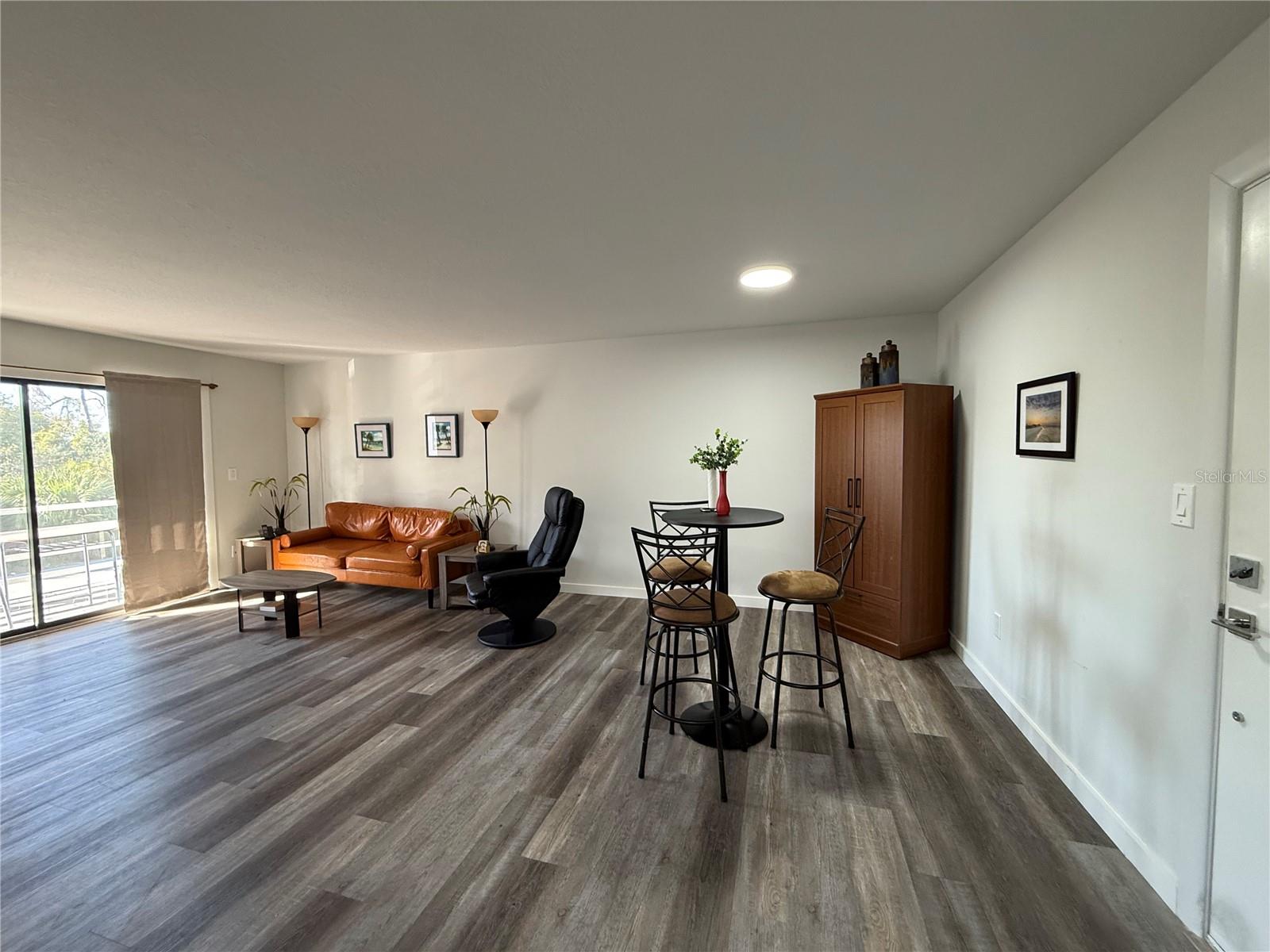 Image 20 of 29 For 22302 Vick Street 215