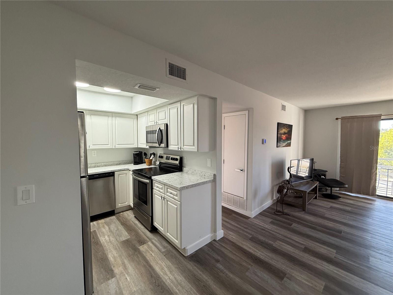 Image 22 of 29 For 22302 Vick Street 215